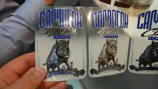 Этикетки с тактильным лаком: рекомендации, как добавить "изюминку" в макет Этикетки с тактильным лаком: рекомендации, как добавить "изюминку" в макет