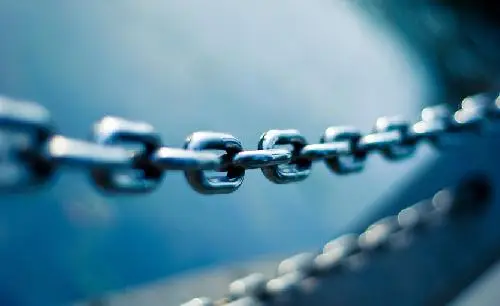 ПРОИЗВОДСТВО ЭТИКЕТОК ИСПЫТЫВАЕТ НЕХВАТКУ БУМАГИ ИЗ-ЗА ЗАБАСТОВКИ В СКАНДИНАВСКИХ СТРАНАХ 