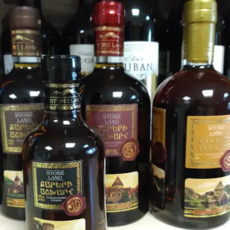 Самоклеящиеся этикетки  на коньяк