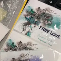 Самоклеящиеся этикетки на заказ